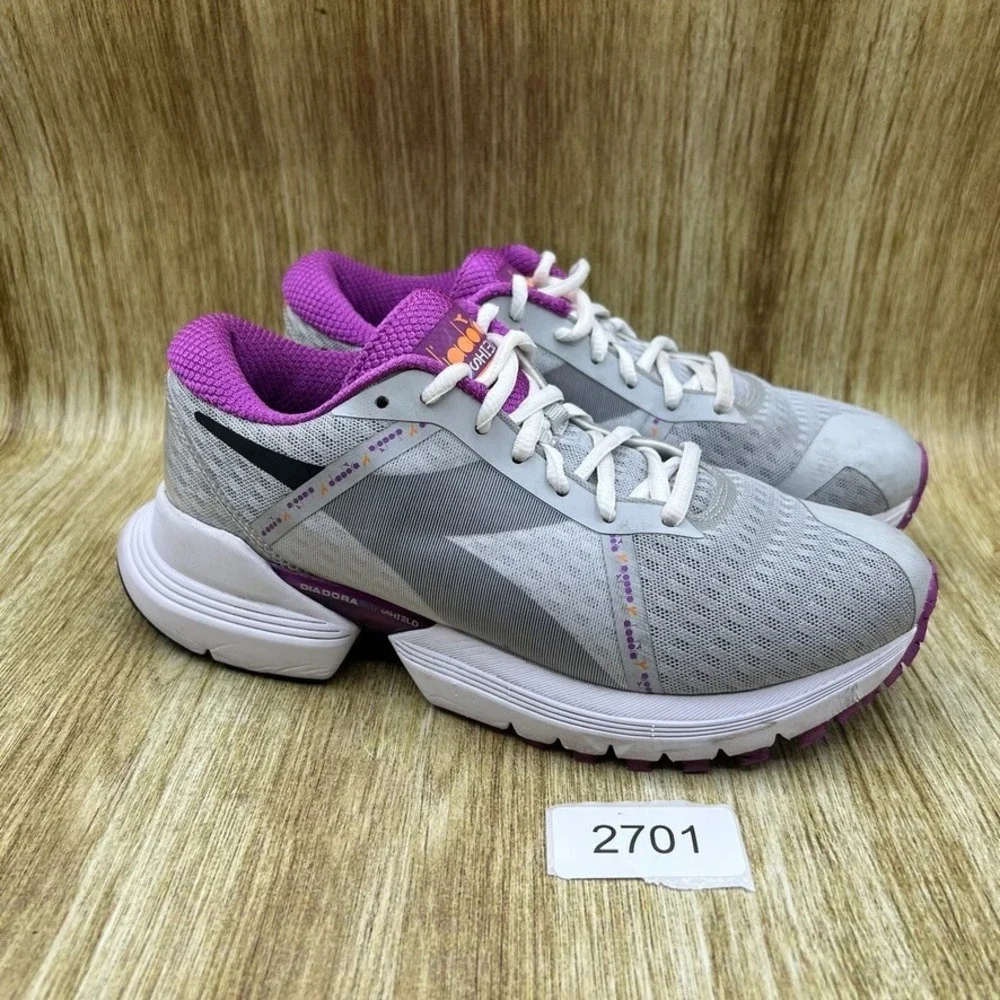 Diadora‎ Mythos Blushield Elite TRX Women's Size 7 Running Shoes Grey Purple